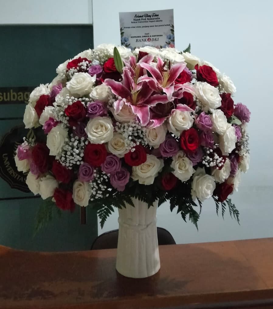 Bouquet Meja 4